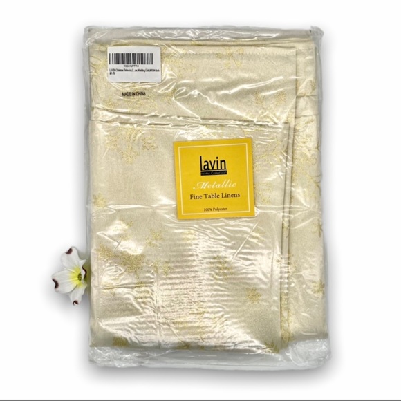 EUC LAVIN Gold Shimmer Snowflake Christmas Winter Tablecloth 104x60 - Picture 11 of 16